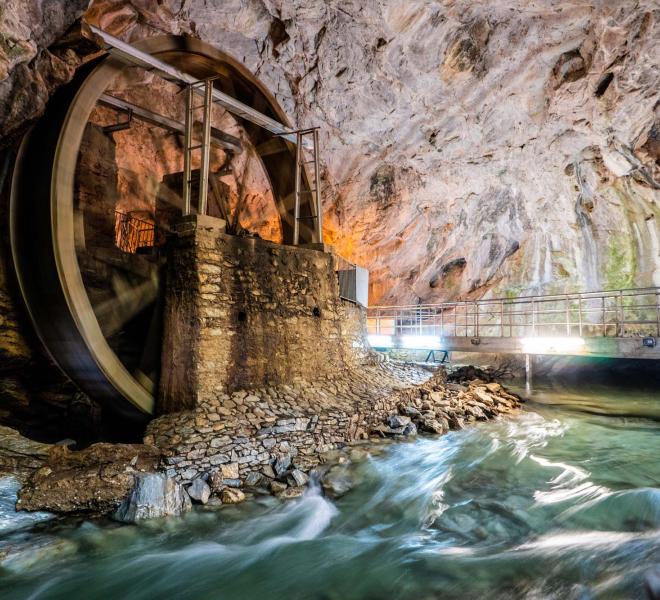 Σπήλαιο Αγγίτη